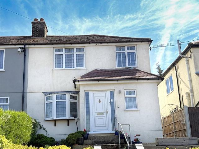 House for sale in Stanford-le-hope, Essex