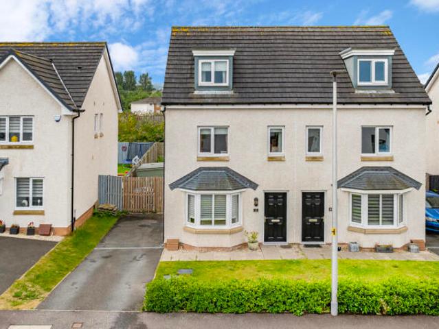 Farm for sale in Carmyle, Scotland