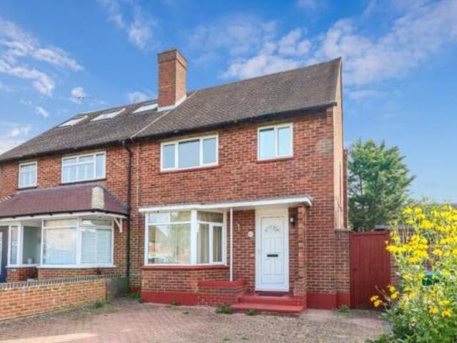 House for sale in North Watford, Hertfordshire