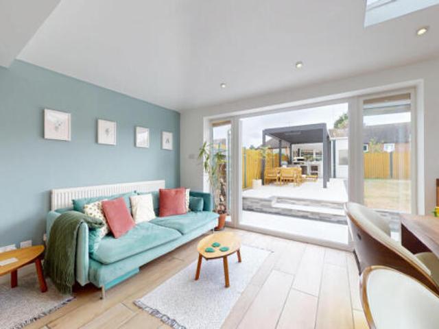 Farm for sale in Gabalfa, Wales