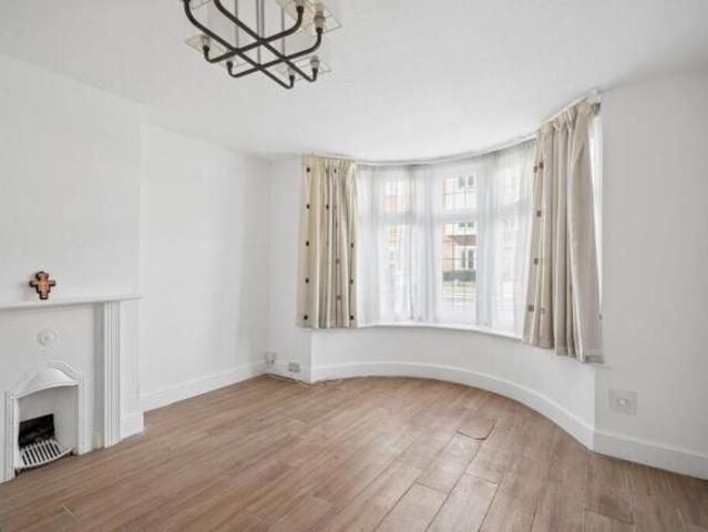 Farm for sale in Bushey, Hertsmere