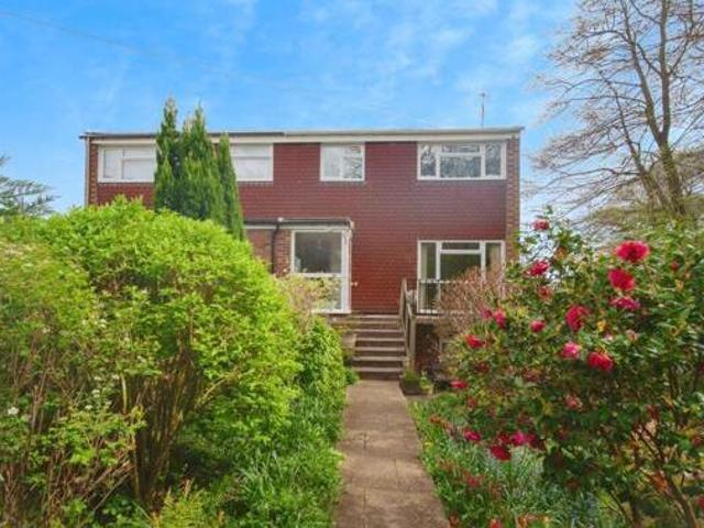 House for sale in Aldershot, Hampshire