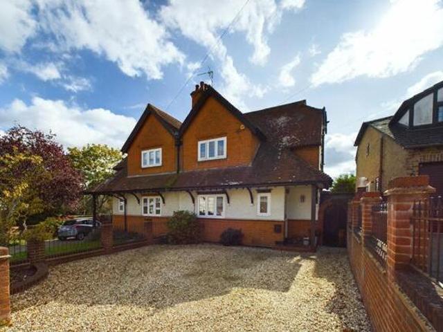 House for sale in Aldershot, Hampshire