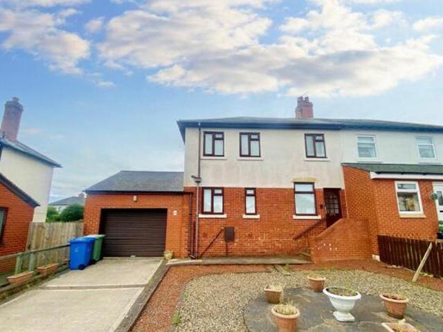 House for sale in Alnwick, Northumberland