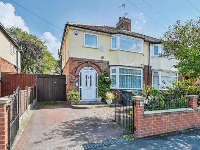 House for sale in East Midlands
