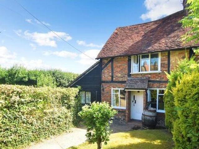 House for sale in Amersham and Villages Community Board, Amersham