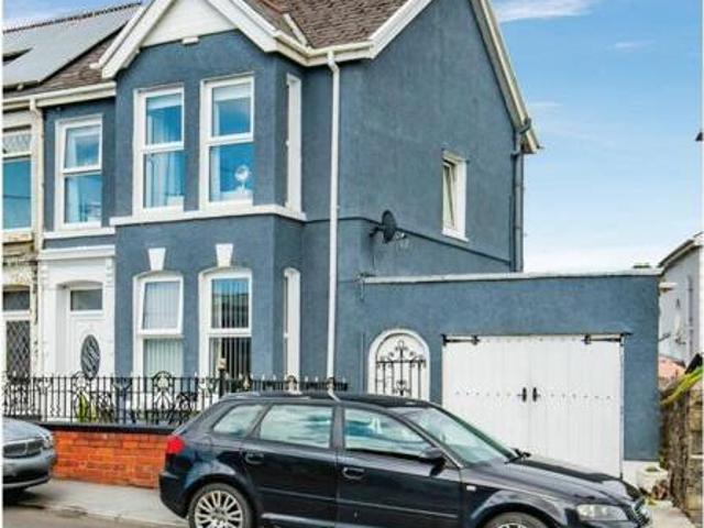 House for sale in Ammanford, Wales