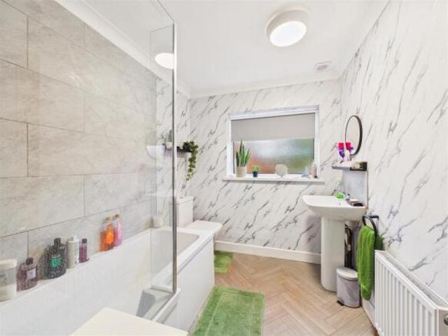 Farm for sale in Anlaby Park, Hull