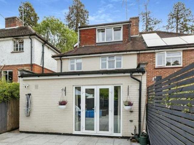 House for sale in Ascot