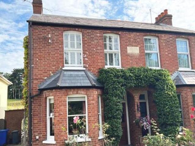 House for sale in Ascot