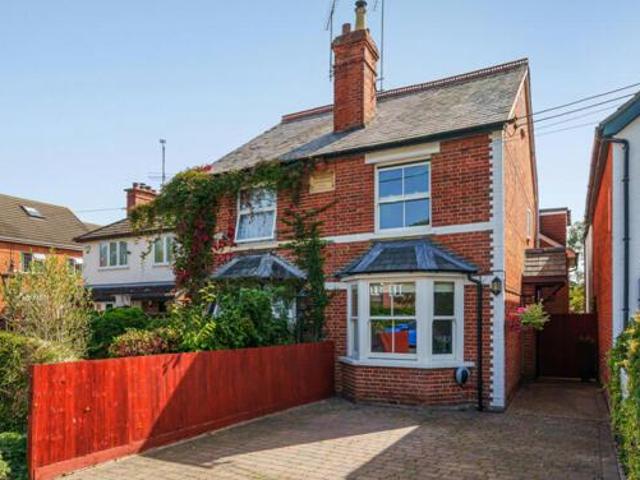 House for sale in Ascot