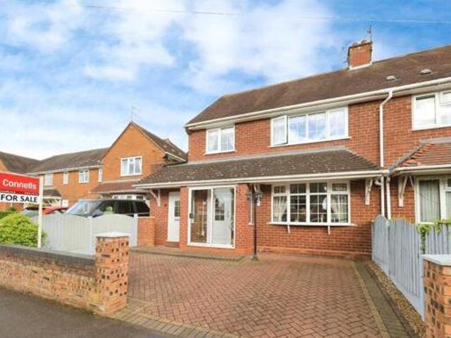 House for sale in Wednesfield, West Midlands