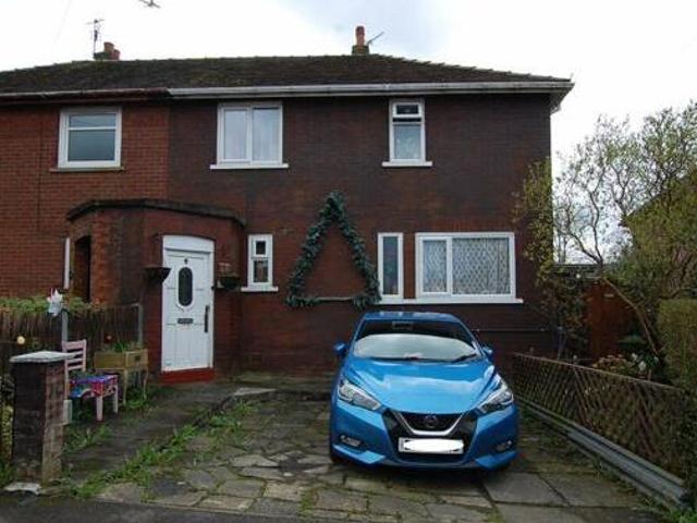 House for sale in Ashton-under-Lyne, Tameside
