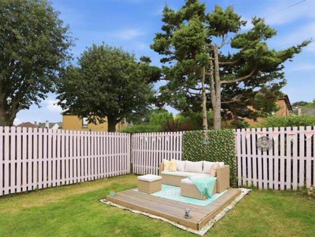 Farm for sale in Knightswood, Scotland