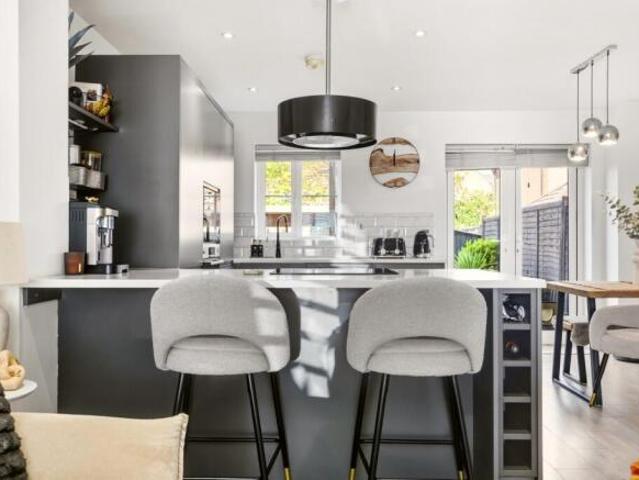 Farm for sale in Frogmore, St Albans
