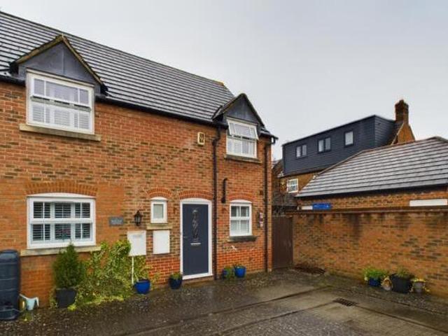 House for sale in Aylesbury, Buckinghamshire
