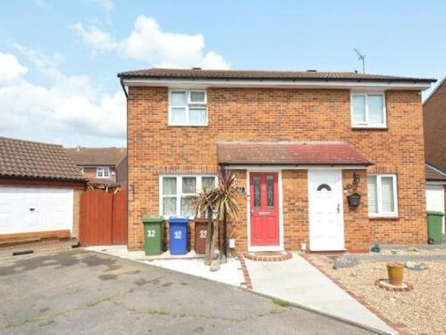 House for sale in Badgers Dene, Grays