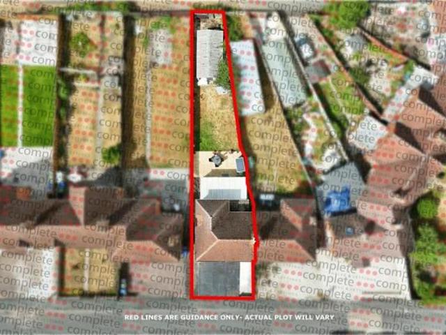 Farm for sale in Sydenham, Warwick