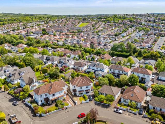 Farm for sale in Giffnock, Scotland