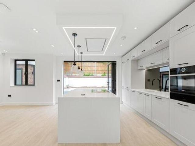 House for sale in Hertfordshire
