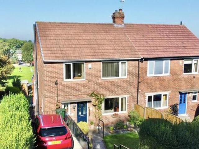 House for sale in Pogmoor, South Yorkshire