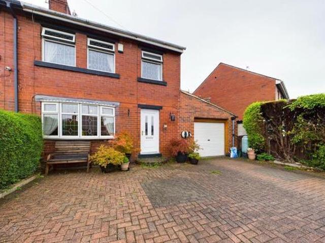 House for sale in Wombwell, South Yorkshire