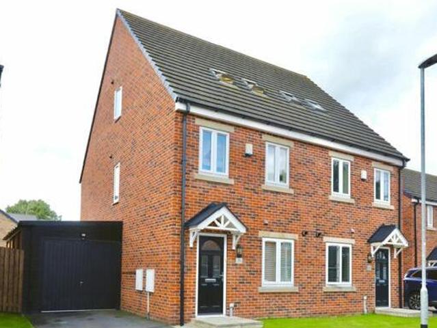 House for sale in Carlton, South Yorkshire
