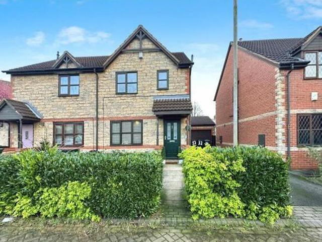 House for sale in Cudworth, South Yorkshire