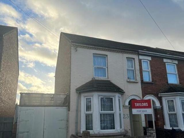 House for sale in Bedford
