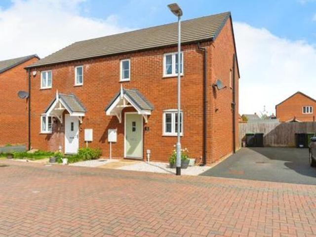 House for sale in Bedford