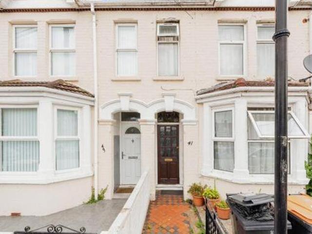 House for sale in Bedford