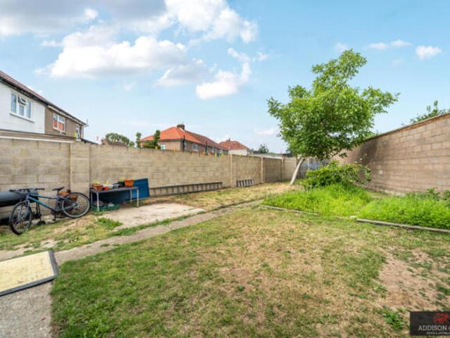 Farm for sale in Slough