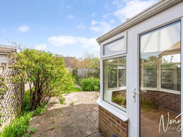 Farm for sale in Weeke, Harestock