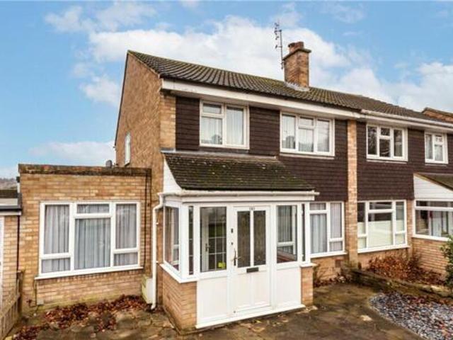 House for sale in Chiltern Park, Dacorum