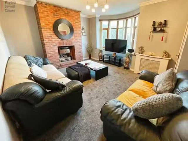 House for sale in Taibach