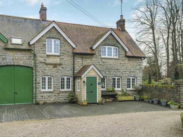 House for sale in Evershot, Oxfordshire