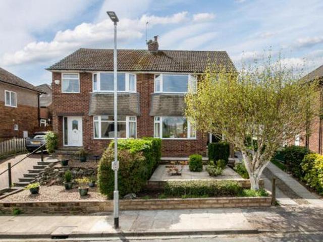 House for sale in Cottingley, West Yorkshire