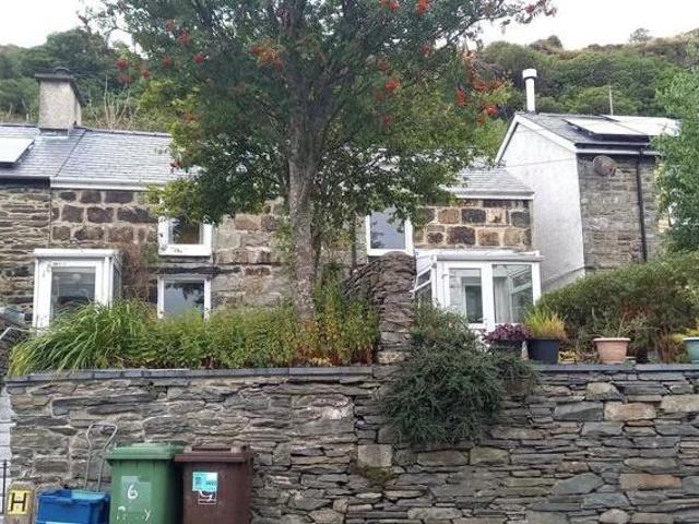 House for sale in Blaenau Ffestiniog, Wales