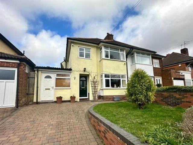 House for sale in Aldgate, Greater London
