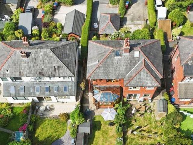 Farm for sale in Edgworth