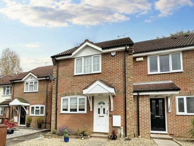House for sale in Elstree and Borehamwood, Borehamwood
