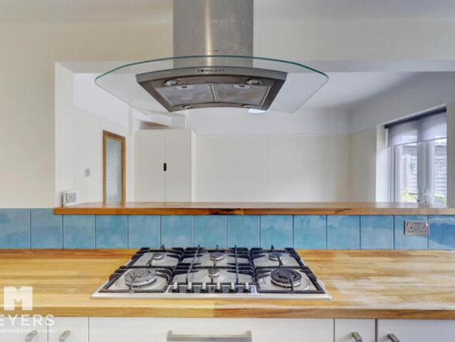 Farm for sale in Boscombe, Bournemouth