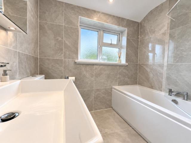 Farm for sale in Luton