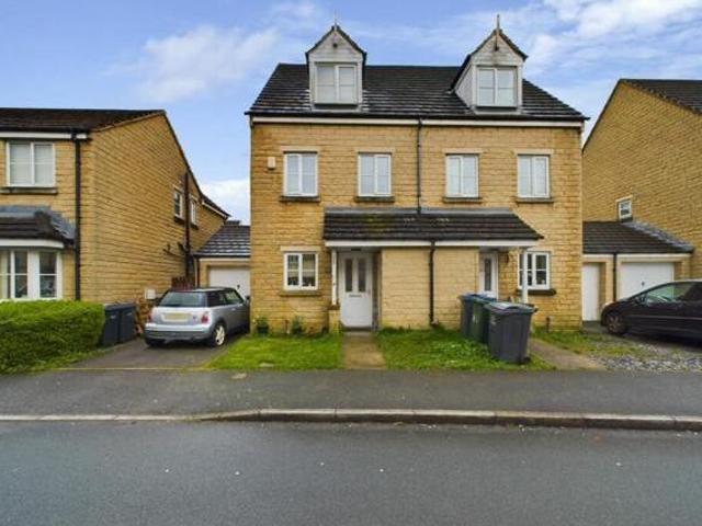 House for sale in Westwood Park, West Yorkshire