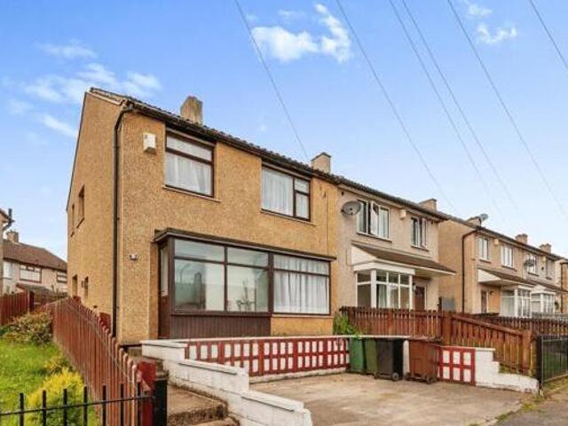 House for sale in Lower Wyke, West Yorkshire