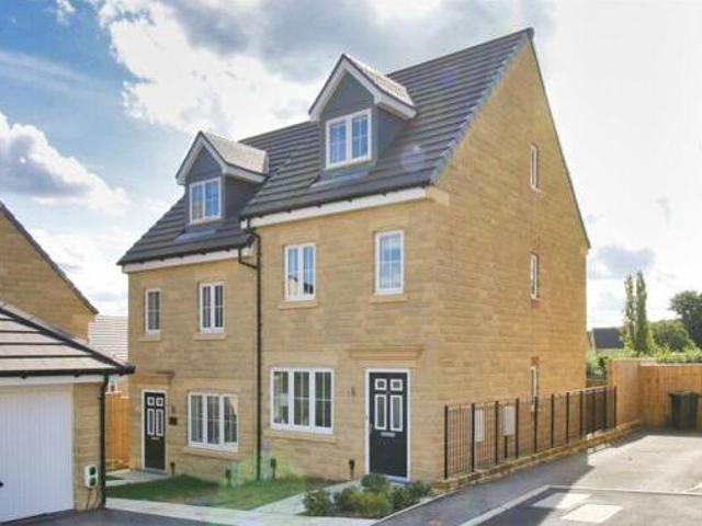 House for sale in Idle, West Yorkshire
