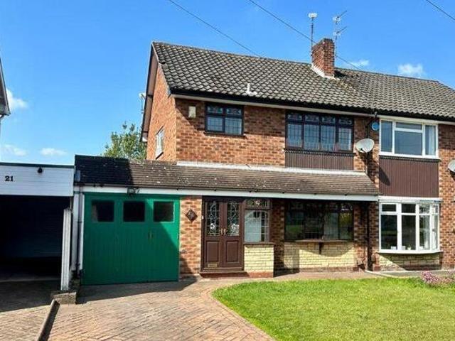 House for sale in Merryhill, West Midlands