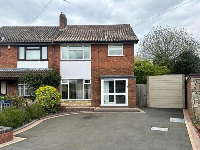 House for sale in Merryhill, West Midlands