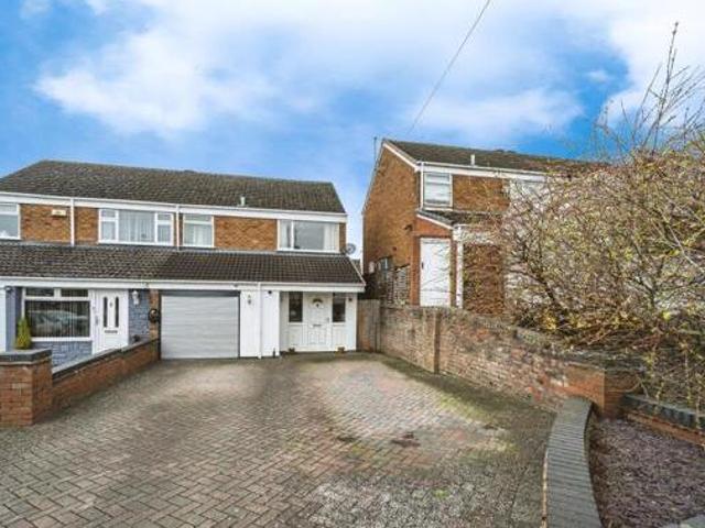 House for sale in Brierley Hill, West Midlands