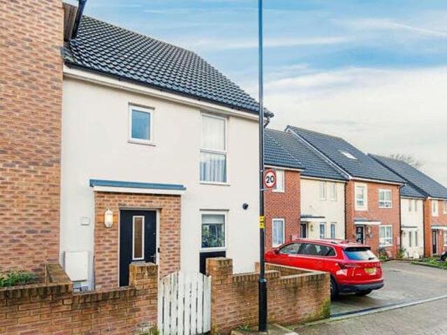 House for sale in Feckenham, City Of Bristol
